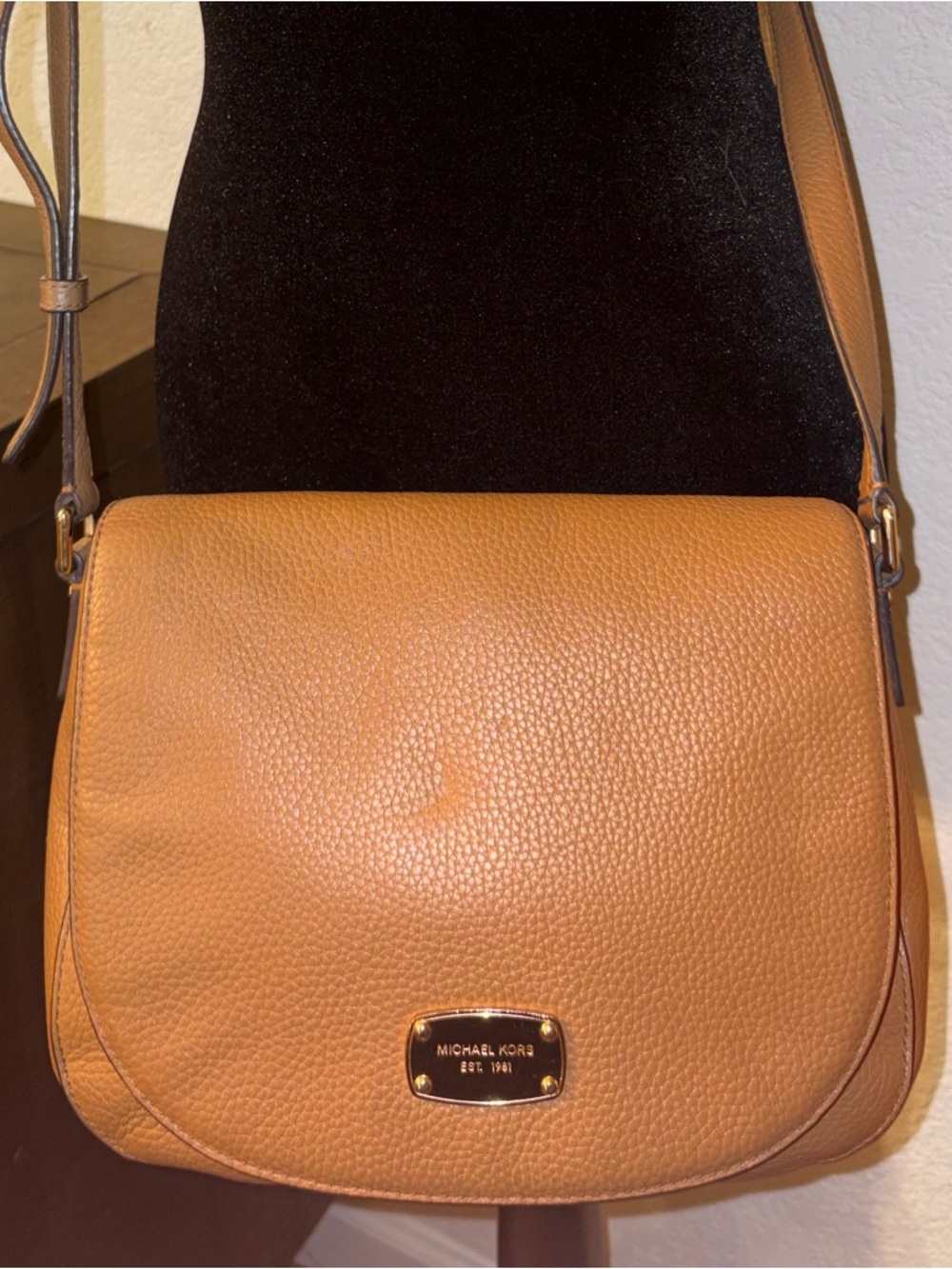 🥰Michael Kors Cognac Pebbled Leather Crossbody Bag